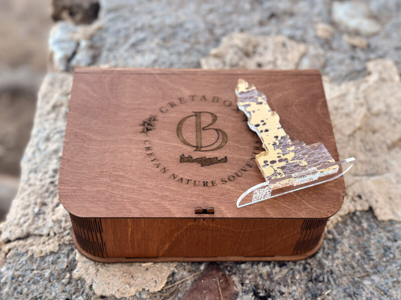 Premium Gift Box <br> Remedies of Crete <br> Chania Lighthouse Edition - Image 2